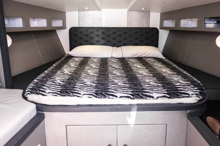 Votre bateau à moteur privé pour une journée autour de Dubaï