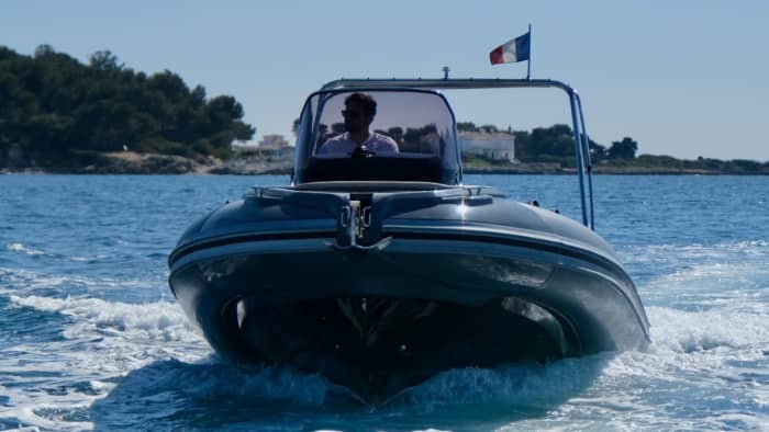 Boat trip day – Antibes, coves & turquoise waters