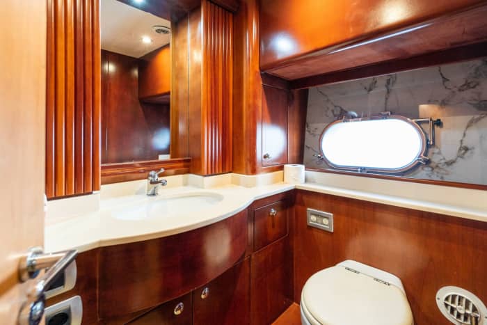 Enjoy our afternoon session with ANDROMEDA Apreamare 60, our wonderful yacht, from 7 pm to 10 pm. A taste of the Costa Brava: swim, relax, and escape the coast.