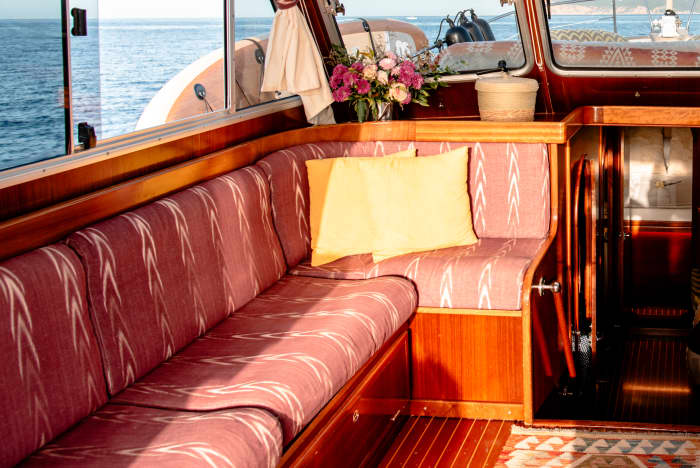 Authentiek Ibiza vanaf het water: Privécruise van een hele dag vanuit San Antonio (8 uur)