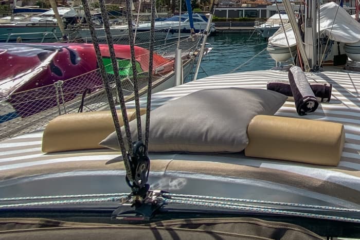 Ihr Tag in Taormina: Mieten Sie ein Motorboot für einen ganzen Tag voller Entdeckungen