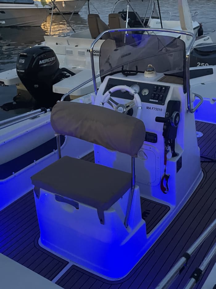 Une journée à Marseille en bateau à moteur