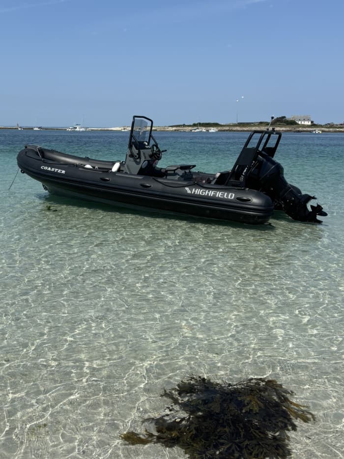 Discover La Forêt-Fouesnant: A full day of sun on a motorboat