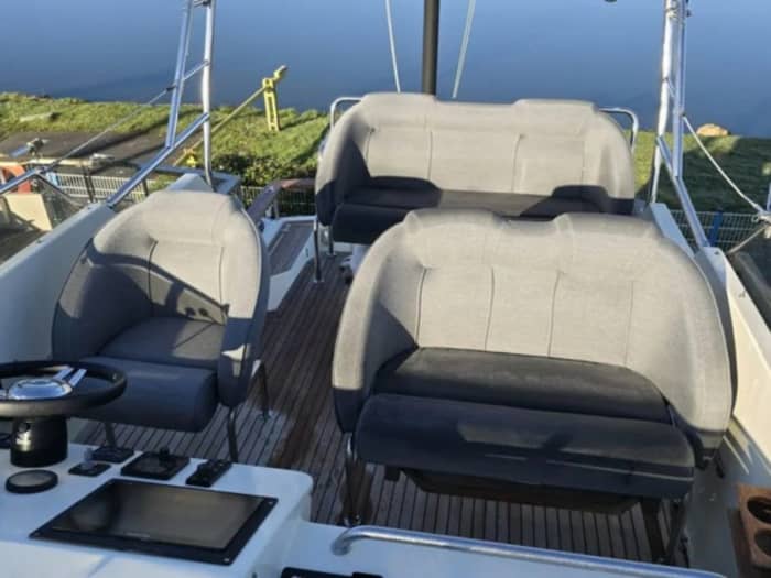 Seminar and Relaxation Day on Board – Private Cruise in the Gulf of Morbihan