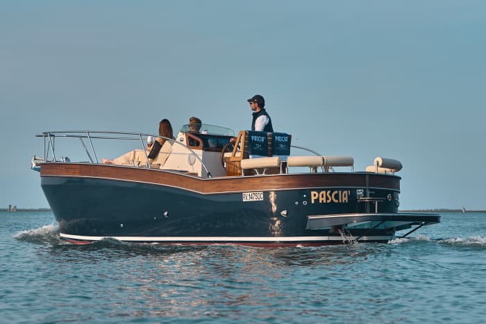 Chefs-d'œuvre de la lagune de Venise : Murano et Burano - 4 heures (skipper et guide privé à bord)
