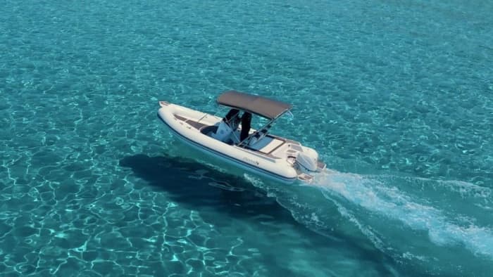 Let yourself be surprised by Villasimius in half a day at sea