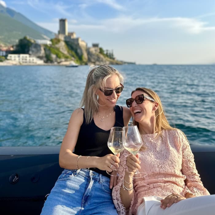 Enjoy the sun on a 8h30 boat trip in Malcesine