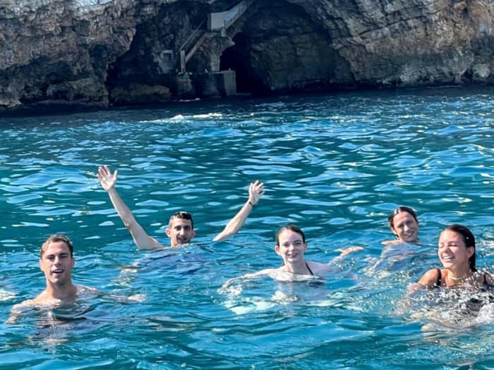 From Monopoli to the Polignano Caves and Swim – 2-Hour Boat Tour