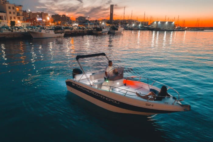 From Monopoli to the Polignano Caves and Swim – 2-Hour Boat Tour