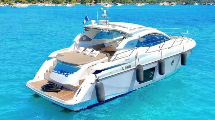 Day trip to the Lérins Islands aboard the luxurious 14m Yacht Sessa