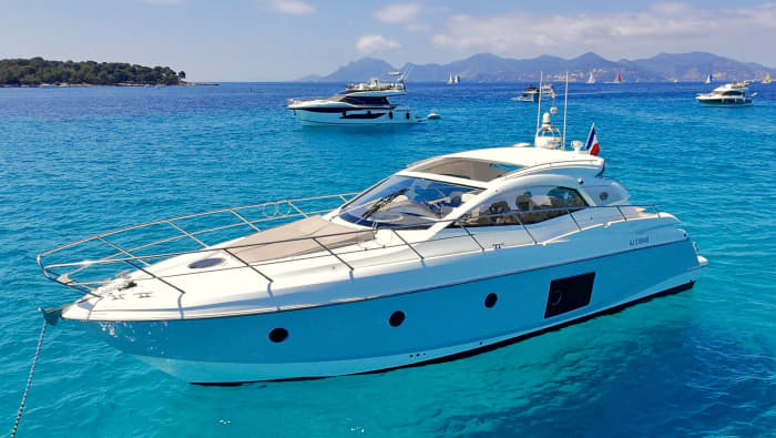 Day trip to the Lérins Islands aboard the luxurious 14m Yacht Sessa