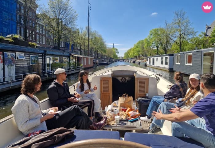 Discover Zaandam and its Iconic Windmills
