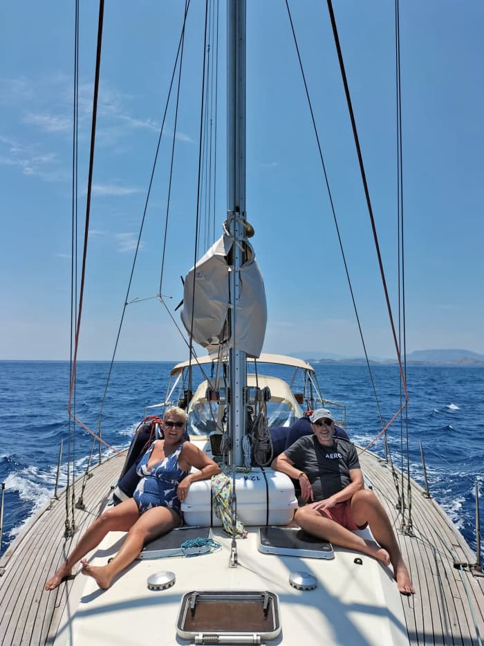 Sail & explore secluded beaches