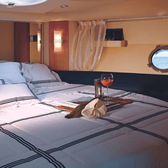Azimut 39 Fly Yacht Tour - South Corsica - Bonifacio