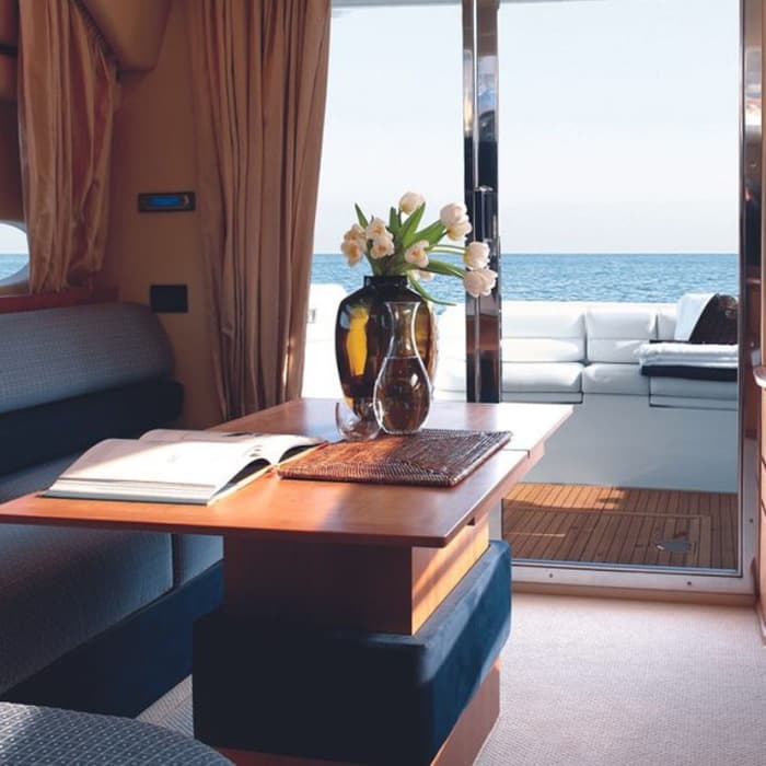 Azimut 39 Fly Yacht Tour - South Corsica - Bonifacio