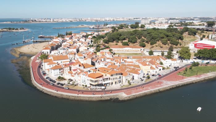Seixal by Sea: crucero panorámico con almuerzo auténtico