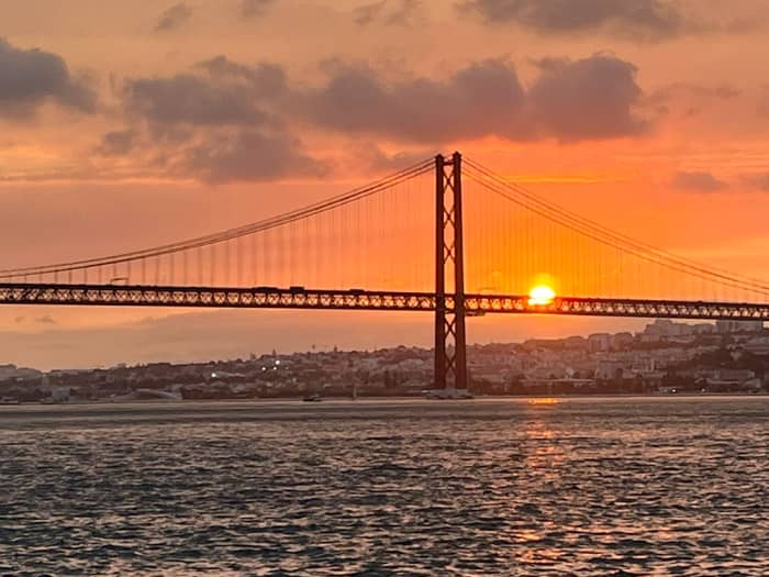 Tour al atardecer con degustación de vino generoso portugués