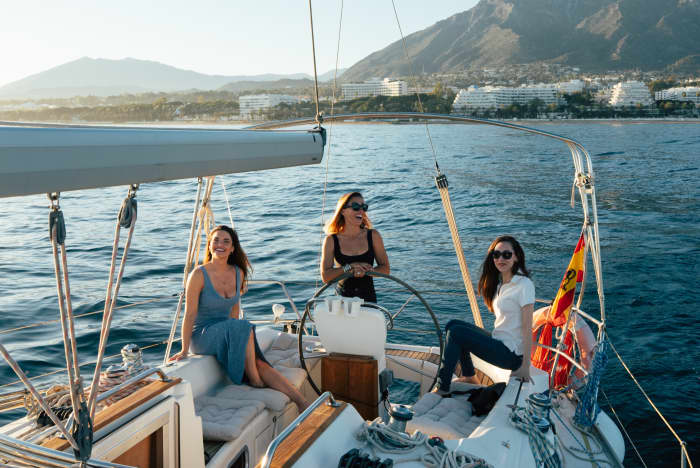 Marbella 2h sailing experience 350€