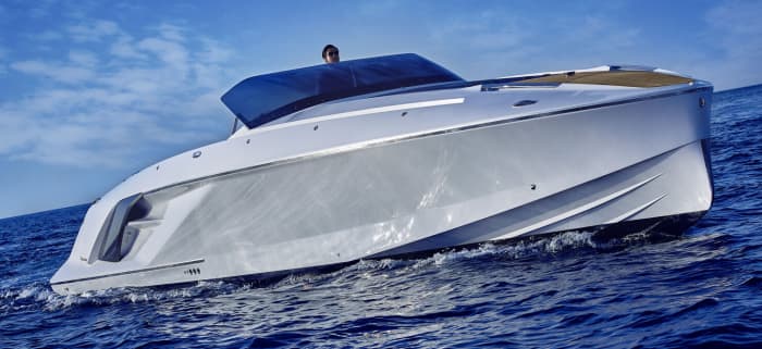 Enjoy 8h on a motorboat to explore Puerto Portals, Portals Nous
