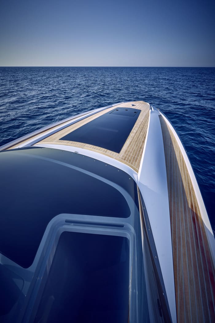 Enjoy 8h on a motorboat to explore Puerto Portals, Portals Nous