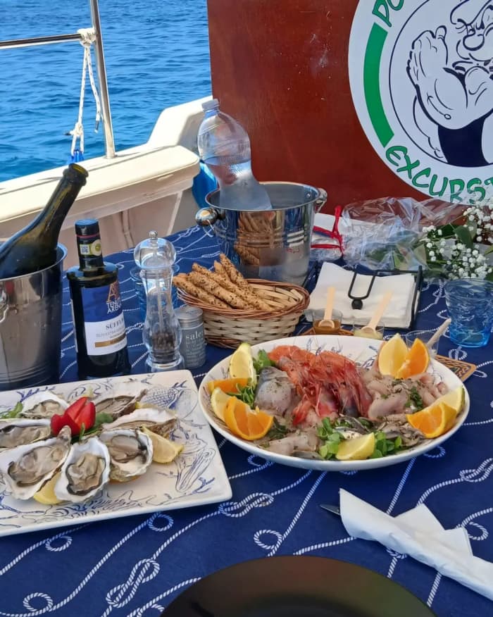 Popeye Excursions: Halbtagestour zu den Buchten und Höhlen von Cefalù mit Schnorcheln und Aperitif