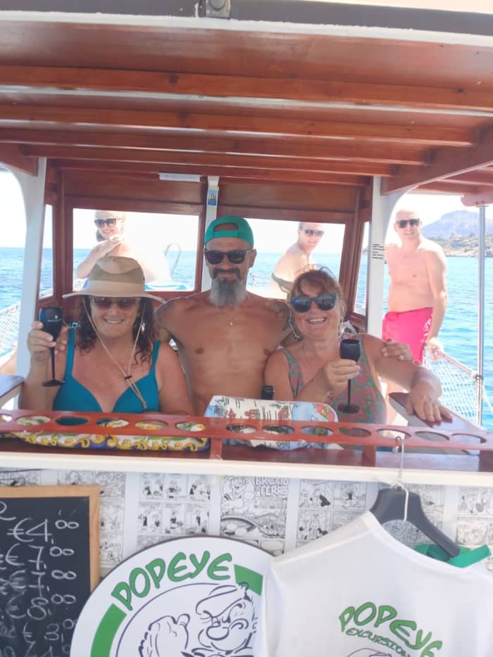 Popeye Excursions: Halbtagestour zu den Buchten und Höhlen von Cefalù mit Schnorcheln und Aperitif