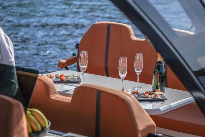 Une journée à Corfou sur un bateau à moteur