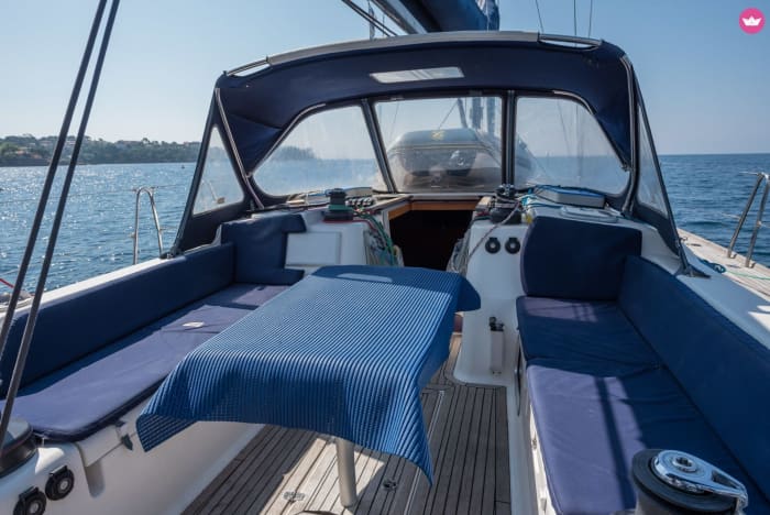 Het beste van Saint-Raphaël beleef je vanaf het water: een privé-dagtocht op een zeilboot.