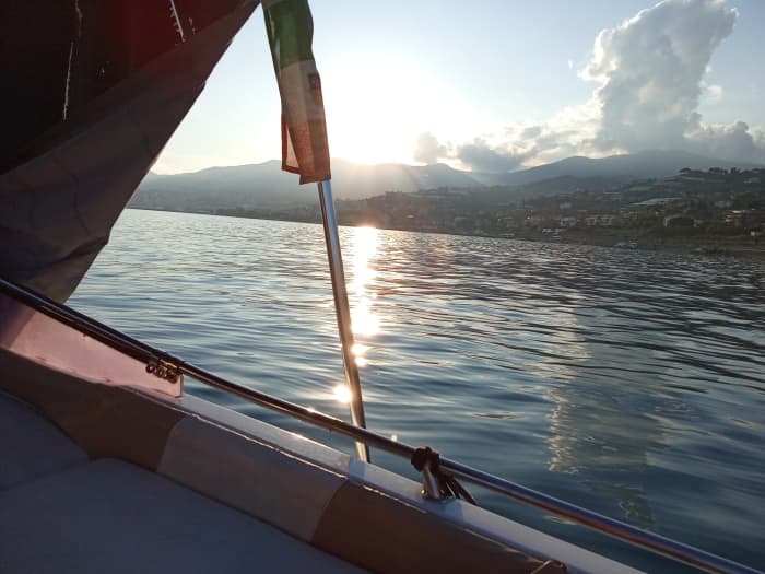 3 Stunden 30 Minuten Zeit, um Monte Carlo mit einem Motorboot zu erkunden