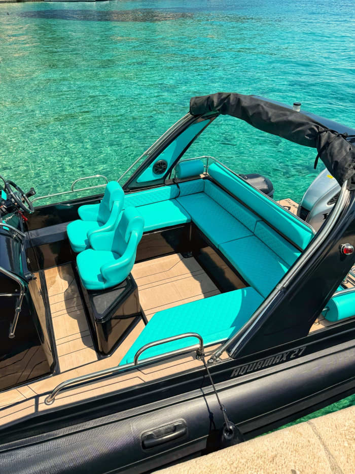 Rent a motorboat for 4h of fun