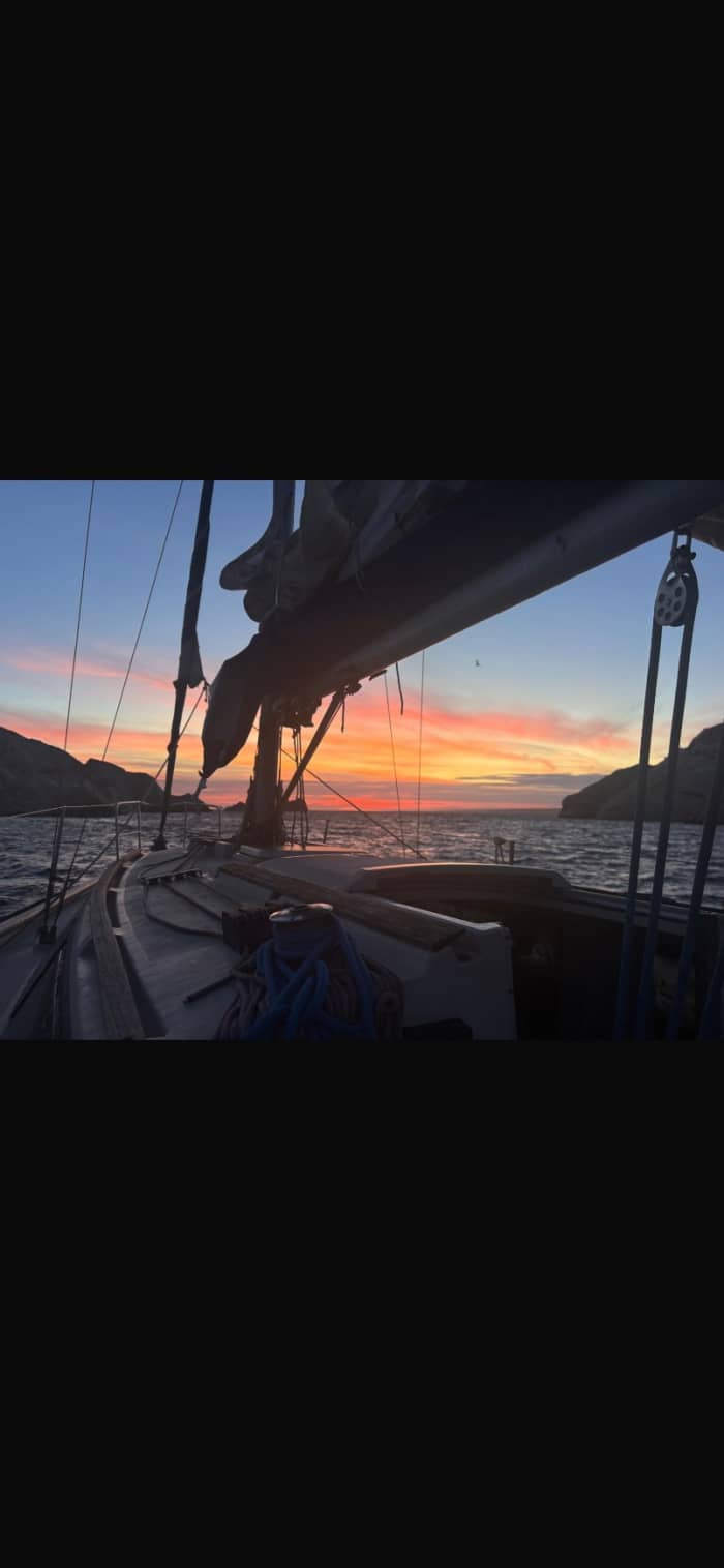 Entdecken Sie Marseille auf einem ganztägigen Segeltörn