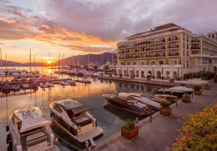 Boka Bay Explorer: Ganzer Tag voller Inseln, Geschichte und kristallklarem Wasser