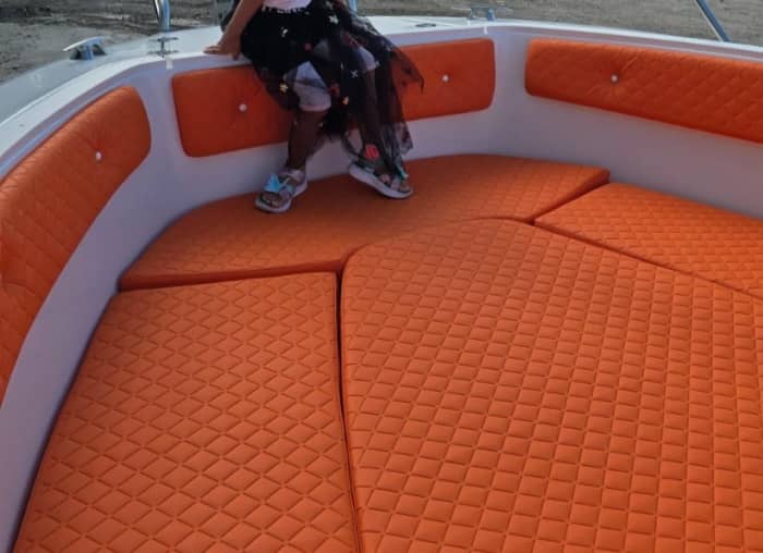 Profitez du soleil lors d'une excursion en bateau de 9 heures à Makarska.