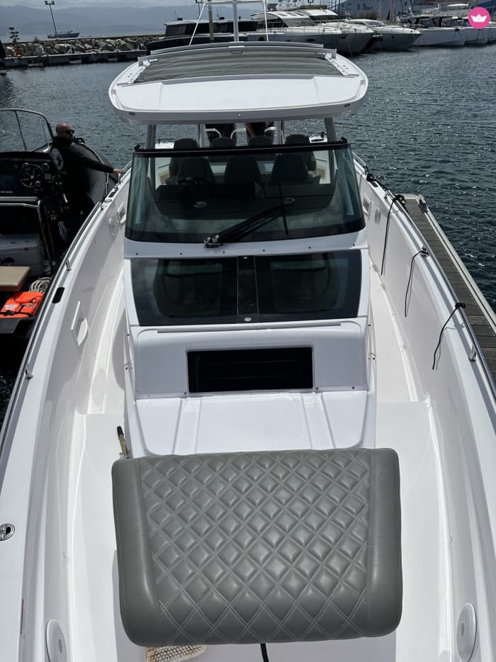 Heading for the Wonders of Corsica aboard an exceptional boat