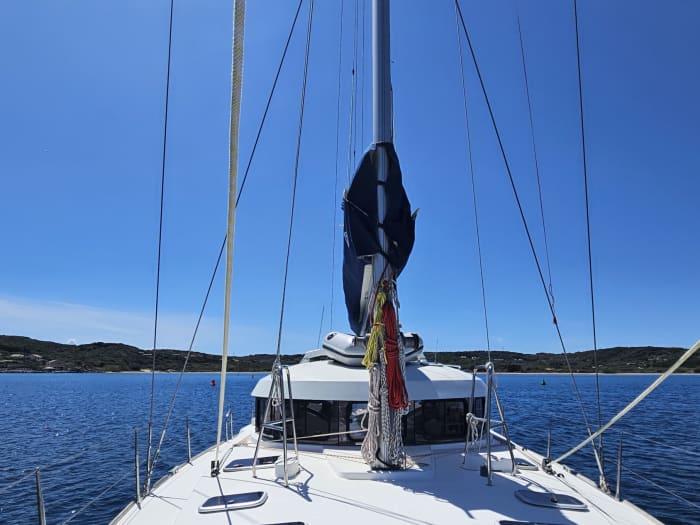 Bonifacio mit dem Segelboot 7 Stunden: Luxus, Entspannung und erhabene Landschaften