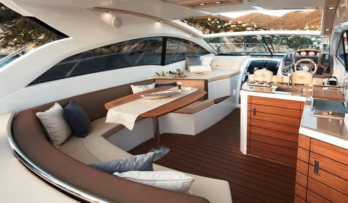 Discover Cannes, Cap d'Antibes and the Lérins Islands from the sea.