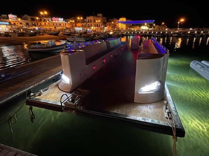 4 Stunden in Palermo: Mieten Sie ein Motorboot und genießen Sie es!