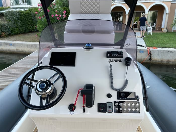 Excursion privée en bateau à moteur autour de Saint-Tropez