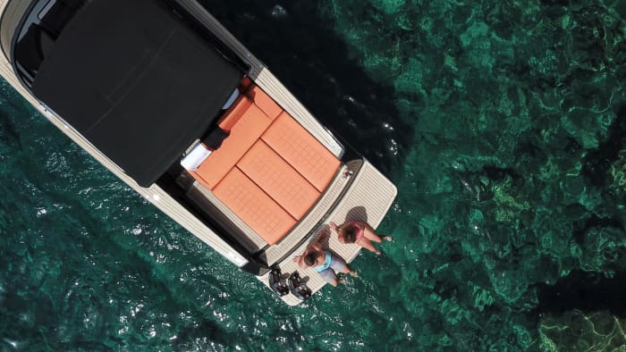 Una vera fuga adriatica: 7 ore nella bellezza incontaminata di Dubrovnik.