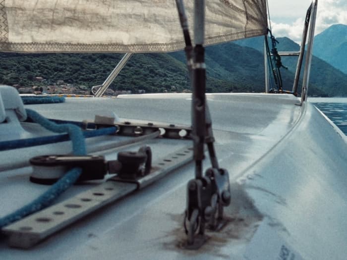 Der Rhythmus von Kotor: Unvergessliche Momente auf einem Segelboot