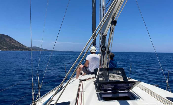 4-Hour Coastal Sailing Adventure Along the Akamas Peninsula