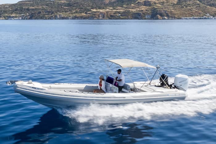 Milos & Polyaigos Cruise – 7-Hour Color Adventure