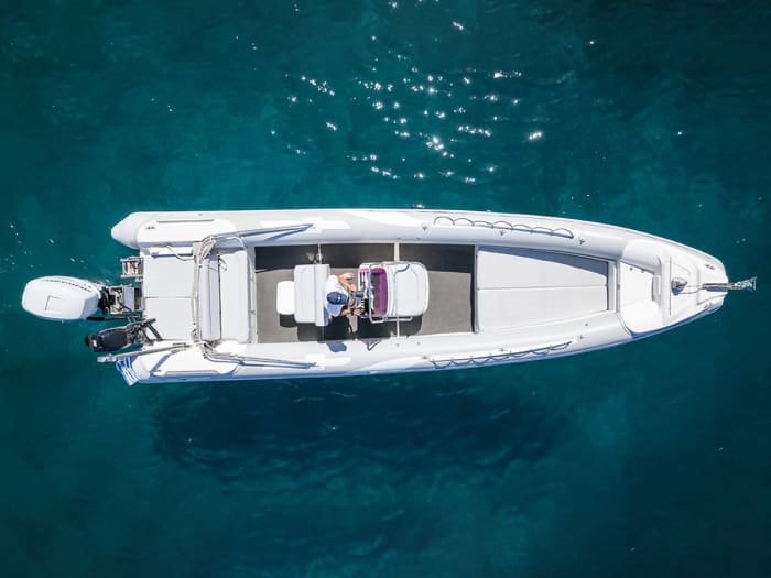 Milos & Polyaigos Cruise – 7-Hour Color Adventure