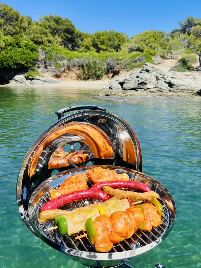 Morning Escape with The Myli Boat in the Calanques of Marseille
