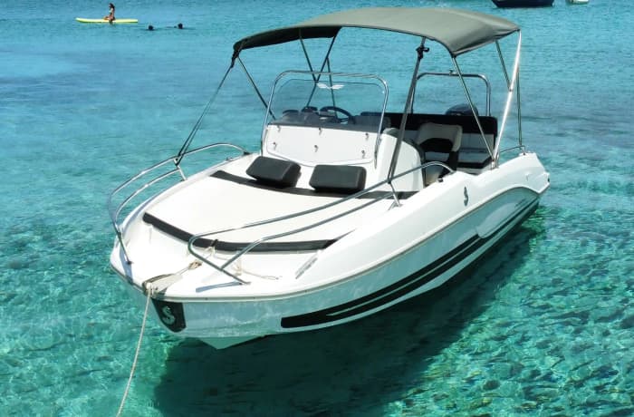 Full day on a private boat, caves, coves and turquoise waters
