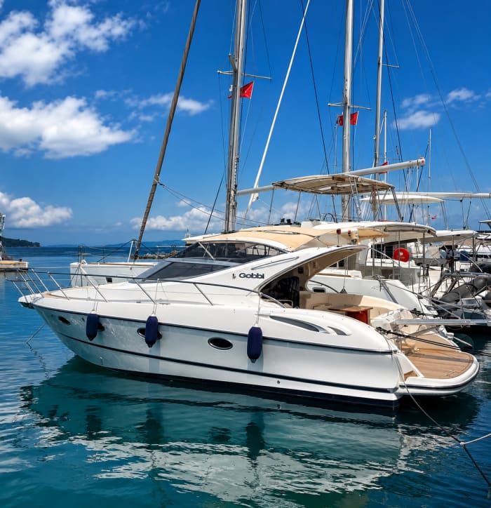 Croisière privée d'une journée complète à Paxos-Antipaxos et aux grottes bleues