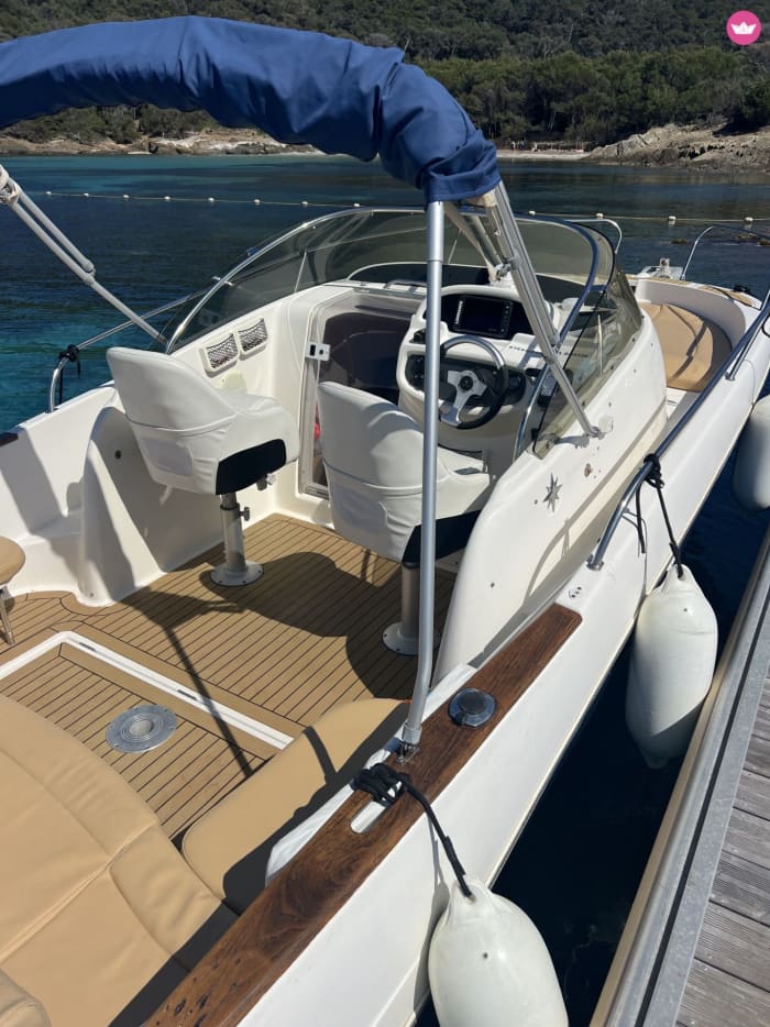 Jeanneau 7.55wa: Amalfi Coast Day Tour from Salerno