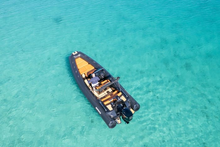 Ganztägige Drei-Insel-Tour – Blaue Lagune ab Split