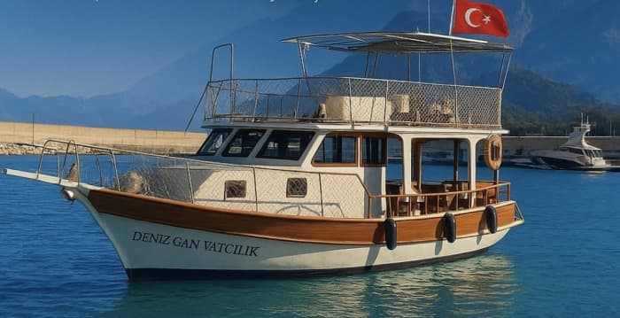 Ontspan 2 uur lang op een motorboot in Antalya.