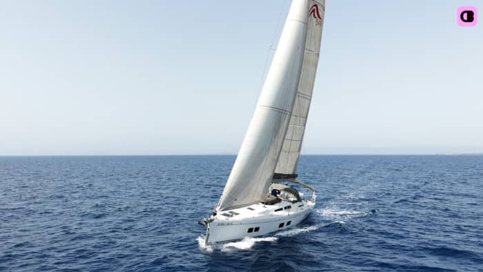 8 UUR — DE LANZAROTE GRAND SAIL